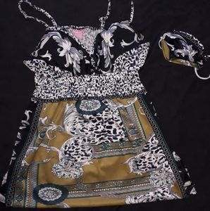 Spaghetti shirt dress with matching mask